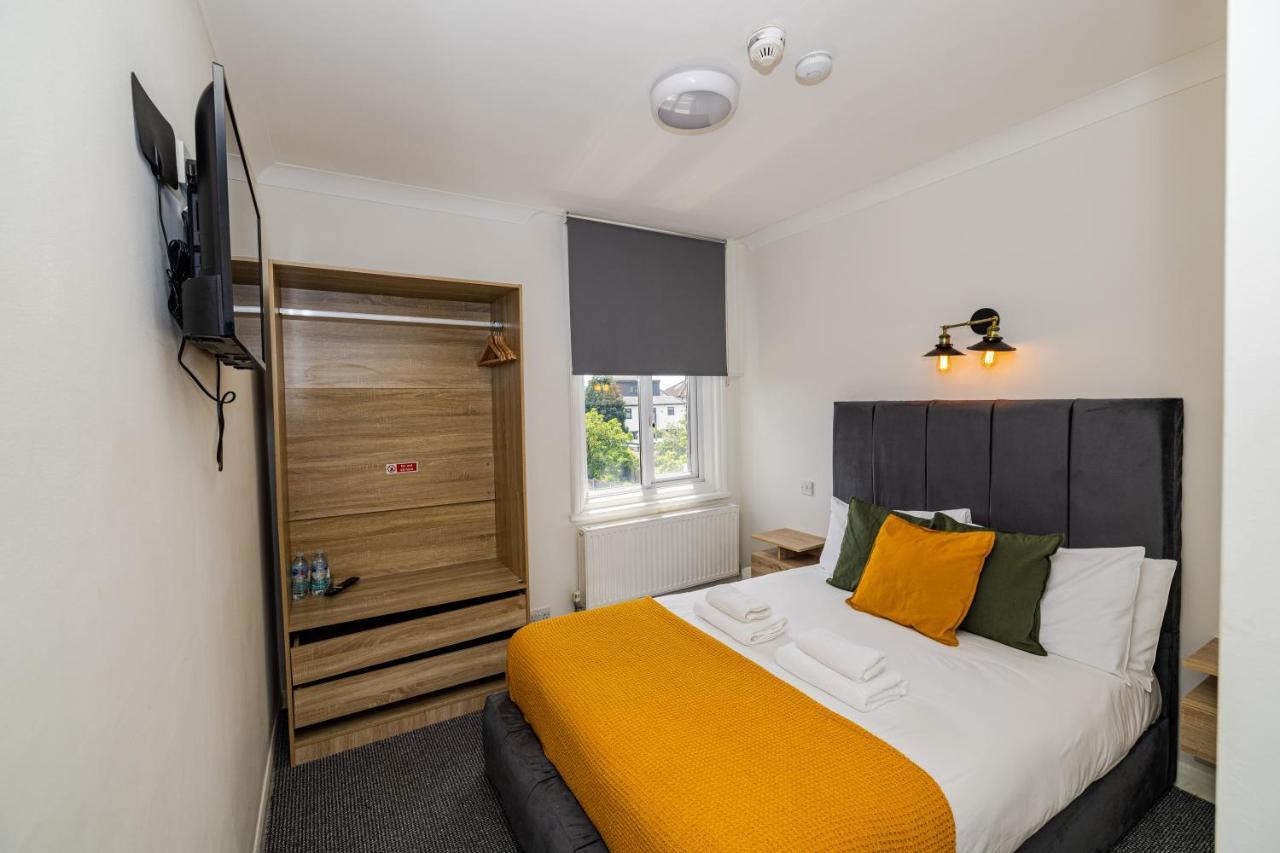 Woodford Hotel Londra Exterior foto