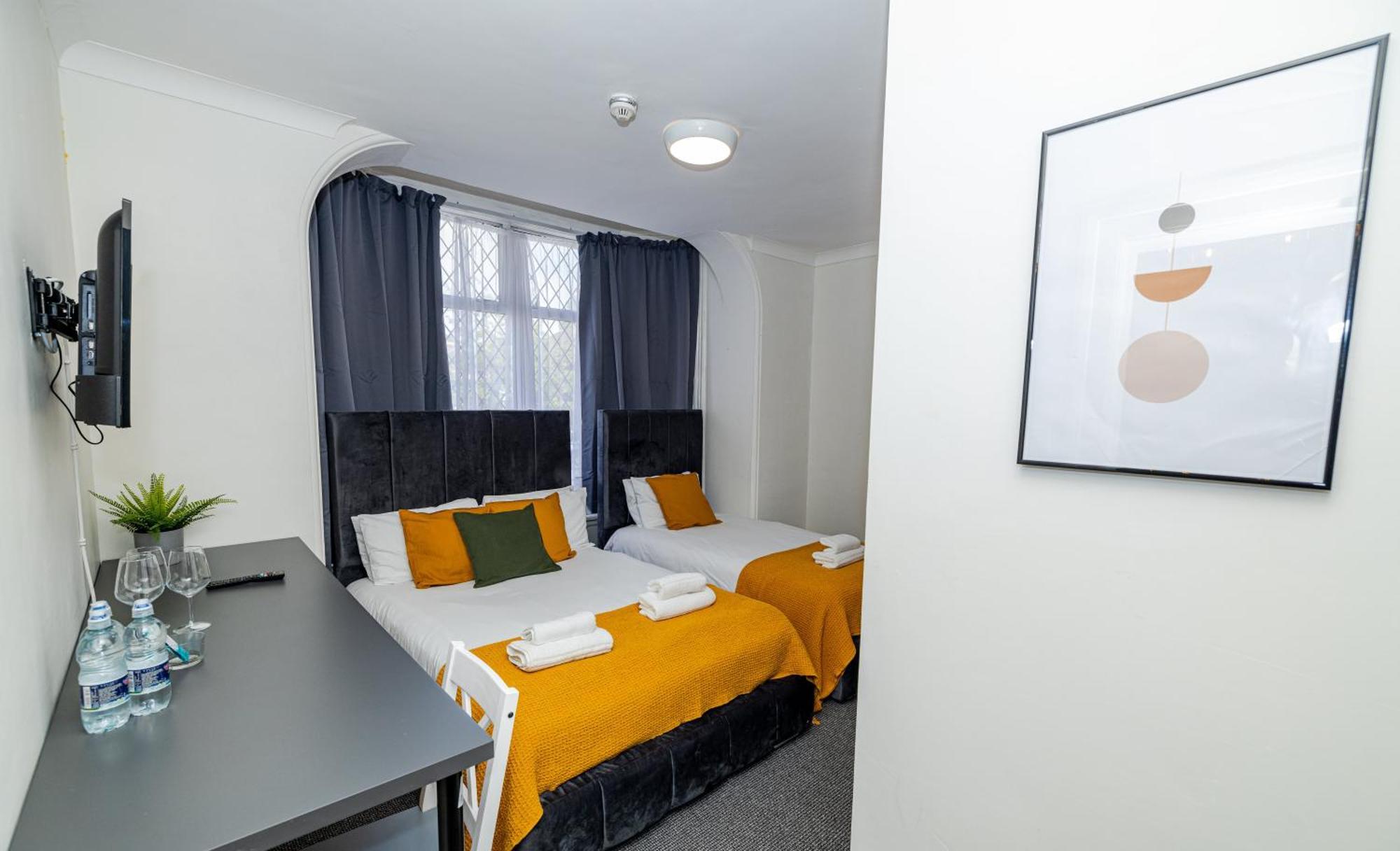 Woodford Hotel Londra Exterior foto